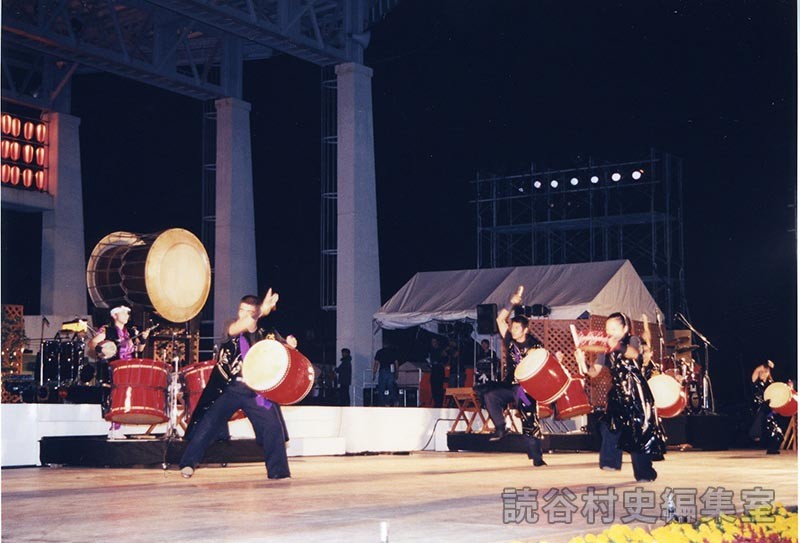 残波大獅子太鼓ステージ（よみたんの音楽祭）