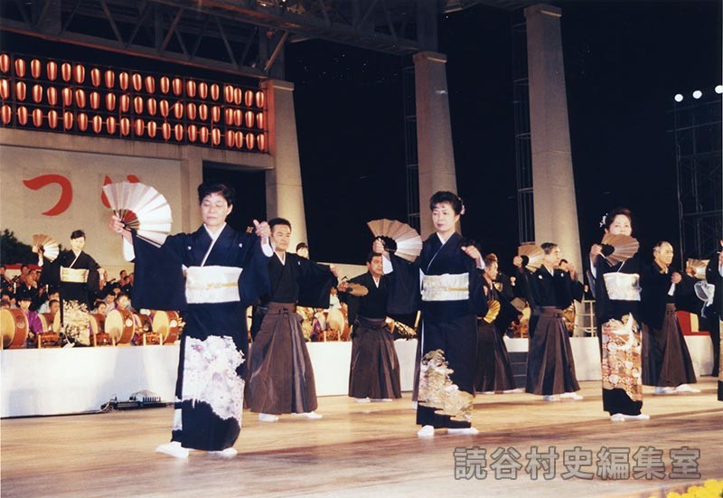 かぎやで風　村・字婦人会（赤犬子琉球古典音楽大演奏会）