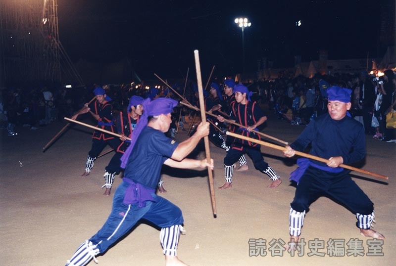 「航」棒術（スー巻）　座喜味区（創作「進貢船」）