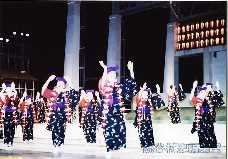 「送」貫花　字婦人会（創作「進貢船」）