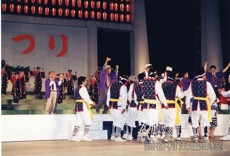 「送」エイサー・カチャーシー　楚辺青年会（創作「進貢船」）