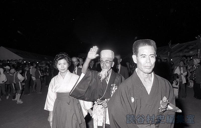 赤犬子入場（赤犬子琉球古典音楽大演奏会）