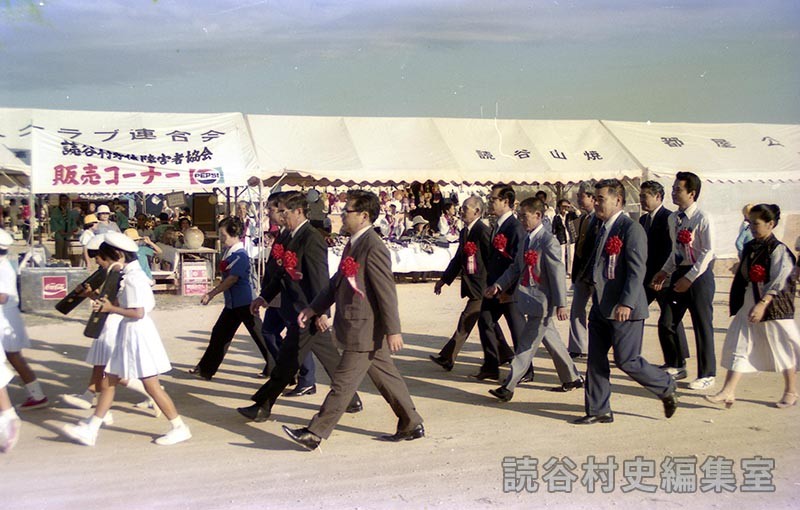 鼓笛演奏　喜名小学校