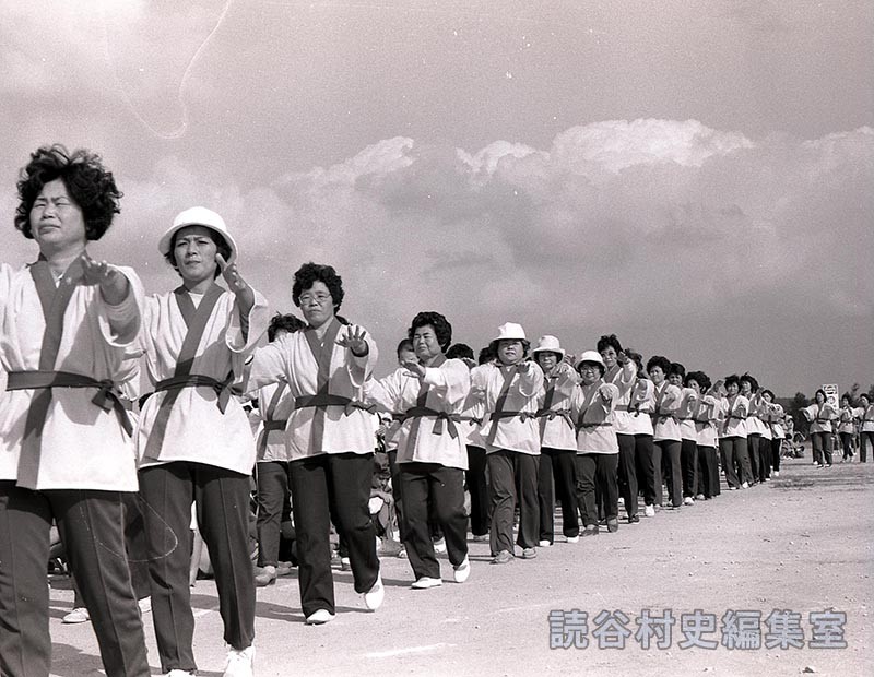 団体演技　婦人会