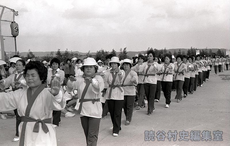 団体演技　婦人会