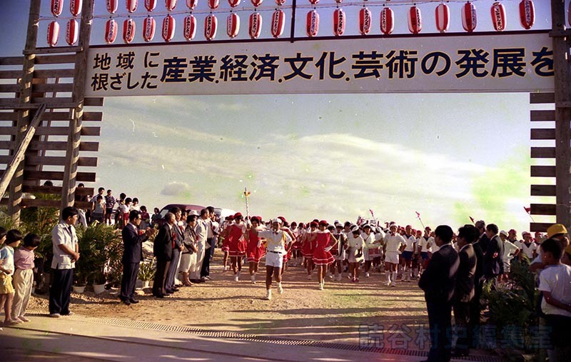 鼓笛演奏　喜名小学校