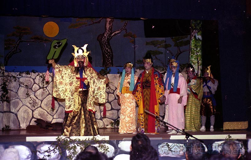 組踊「護佐丸」　喜名区護佐丸保存会（福祉センター）