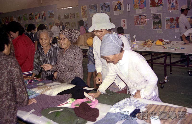会場風景　作品展（体育センター）