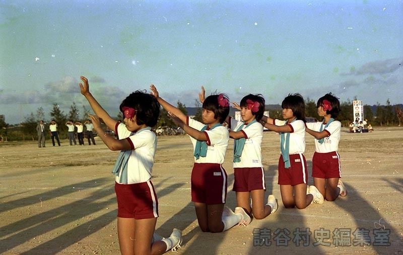 集団演技　村内小学校