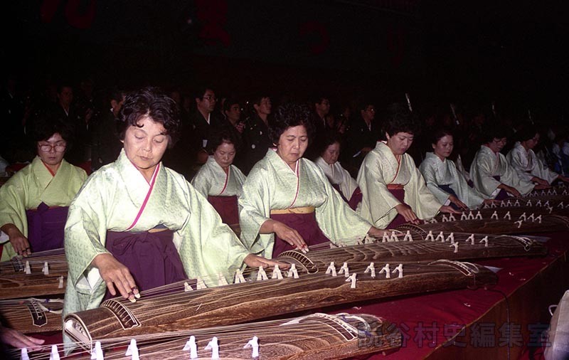 演奏（赤犬子琉球古典音楽大演奏会）