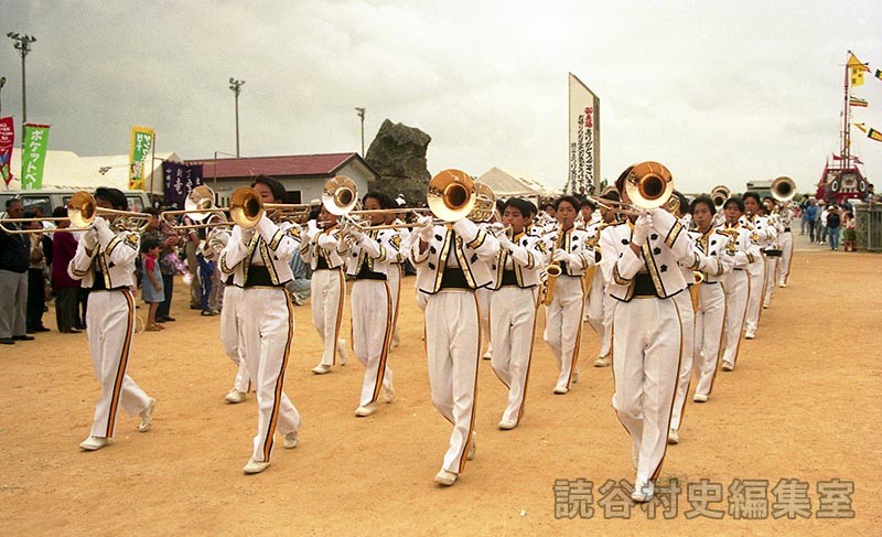 パレード　古堅中学校（オープニングセレモニー）