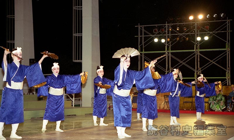 「宴」舞踊（創作「進貢船」）