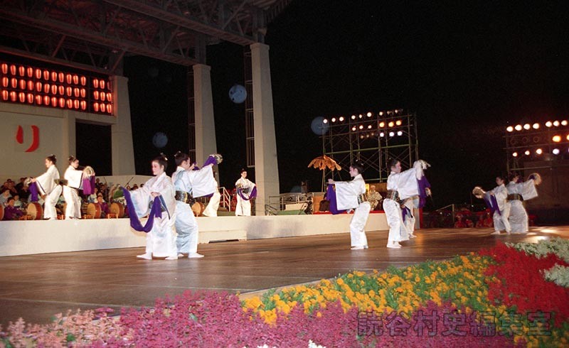 獅子舞　新垣満子・上地サヨ子琉舞研究所（赤犬子琉球古典音楽大演奏会）