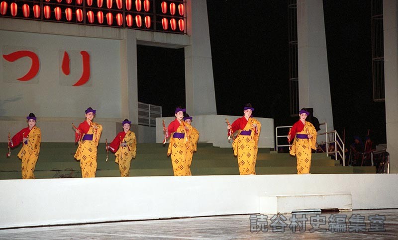 「宴」鳴り具踊　普久原千津子琉舞練場（創作「進貢船」）