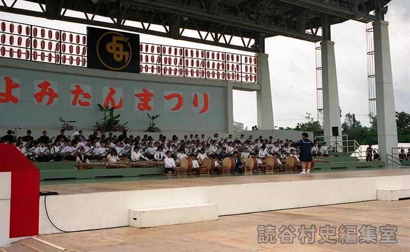 三線・箏・太鼓演奏　村内小中学校（受け継ごう読谷の心）