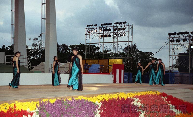 創作ダンス　読谷高校ダンス部