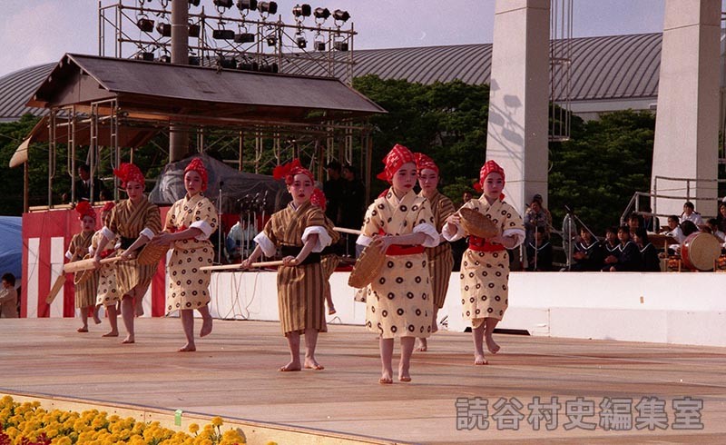 谷茶前　上地美津子琉舞道場（受け継ごう読谷の心）