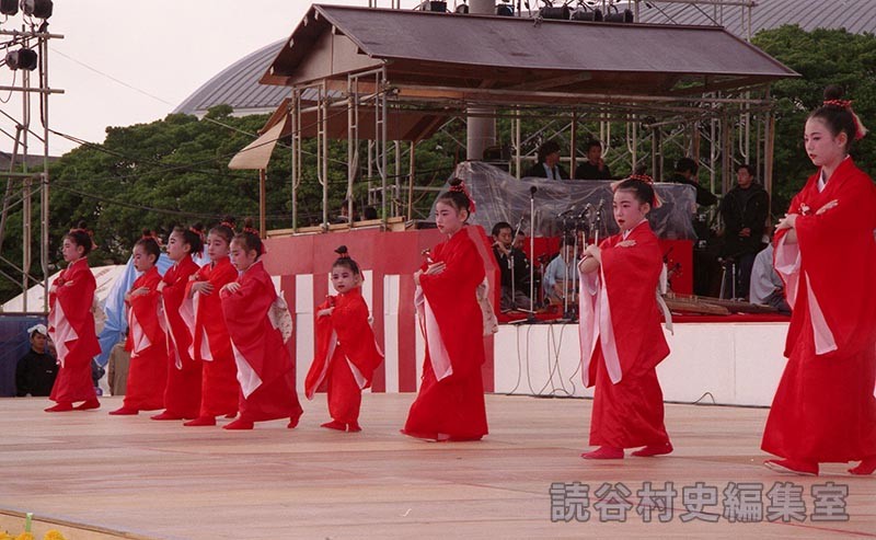 てぃんさぐの花　仲村幸子琉舞道場（受け継ごう読谷の心）
