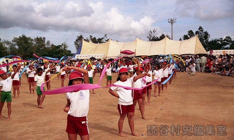 集団演技　古堅小学校