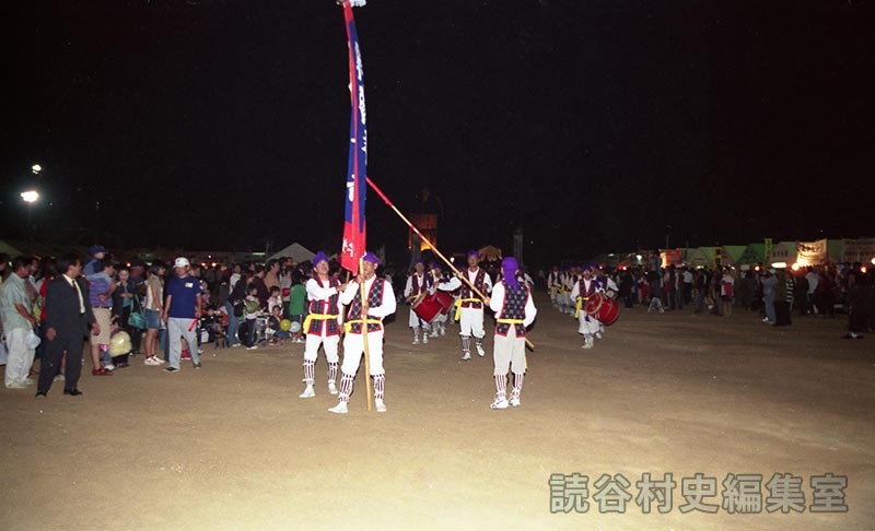 赤犬子入場　楚辺区（赤犬子琉球古典音楽大演奏会）