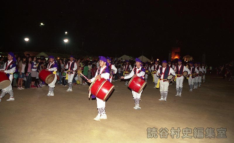 赤犬子入場　楚辺区（赤犬子琉球古典音楽大演奏会）