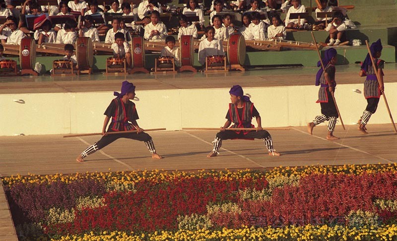棒術　座喜味子ども会（受け継ごう読谷の心）