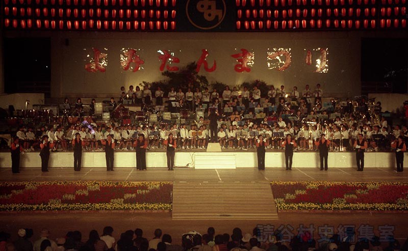 「調」手話サークル（創作「進貢船」）