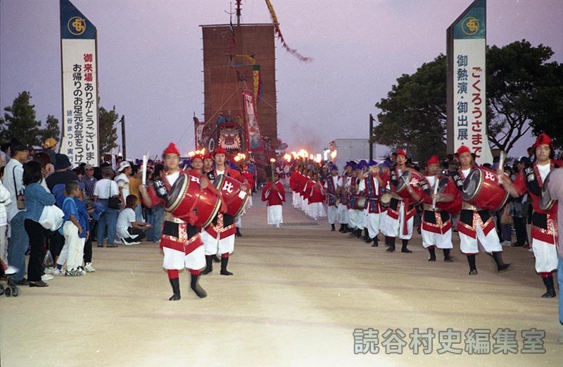 「標」太鼓隊　比謝区青年会（創作「進貢船」）