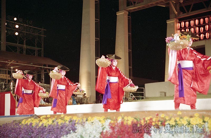 「宴」若衆揚口説　普久原千津子琉舞練場（創作「進貢船」）