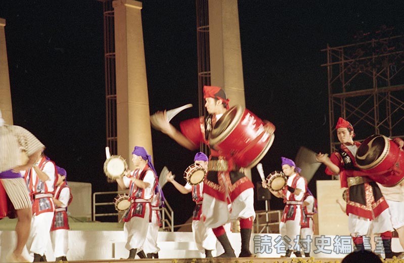 「送」エイサー・カチャーシー　比謝区青年会（創作「進貢船」）