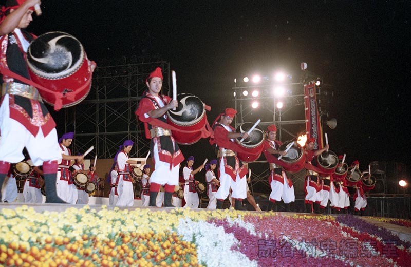「送」エイサー・カチャーシー　比謝区青年会（創作「進貢船」）