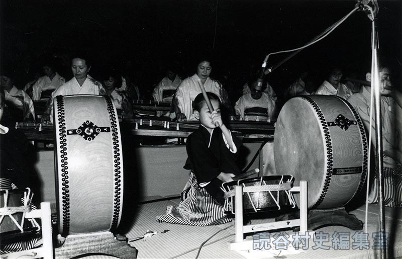 演奏（赤犬子琉球古典音楽大演奏会）