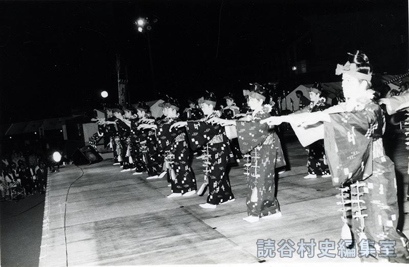 舞踊　貫花（赤犬子琉球古典音楽大演奏会）