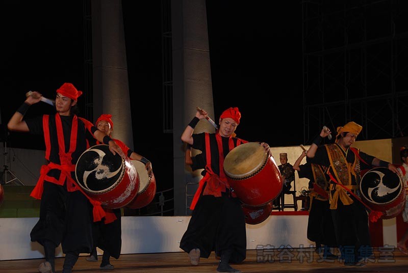 「送」エイサー　伊良皆区青年会（創作「進貢船」）