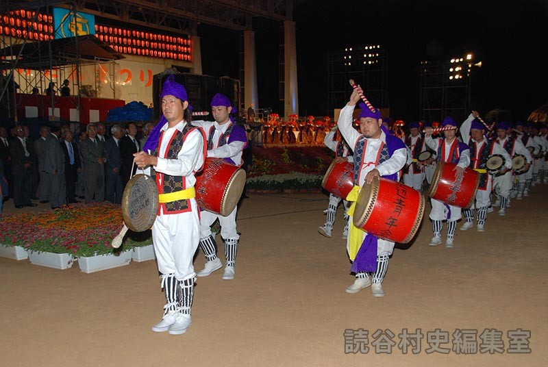 赤犬子退場　楚辺区（赤犬子琉球古典音楽大演奏会）