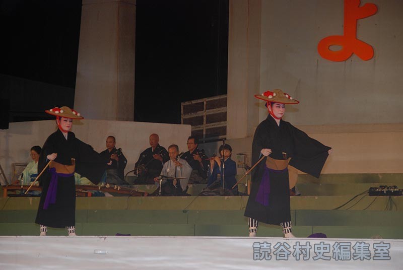 「宴」高平良万歳　津波古アキ琉舞研究所（創作「進貢船」）