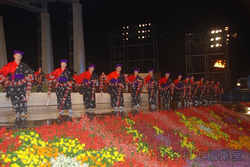 「送」貫花　字婦人会（創作「進貢船」）