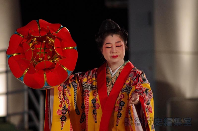 「宴」仲里節　津波古アキ琉舞研究所（創作「進貢船」）