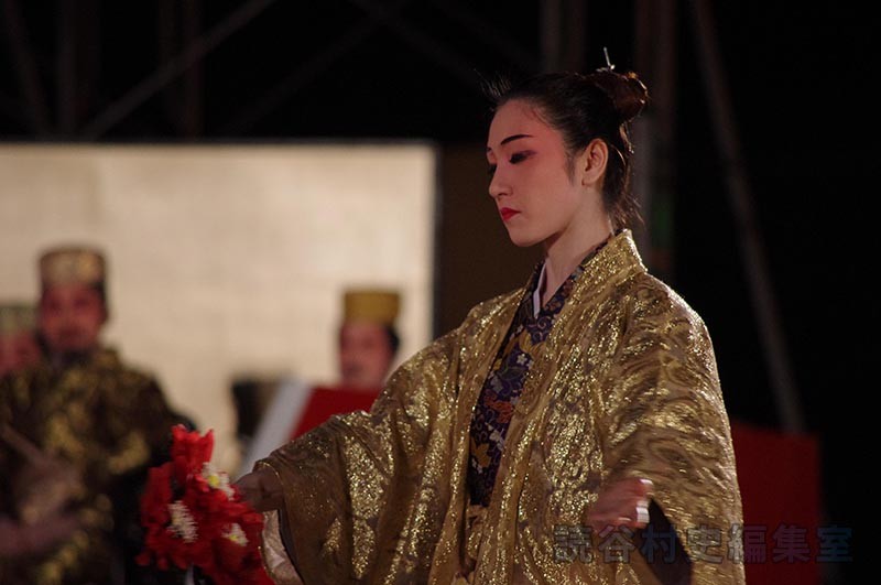 「宴」仲里節　津波古アキ琉舞研究所（創作「進貢船」）