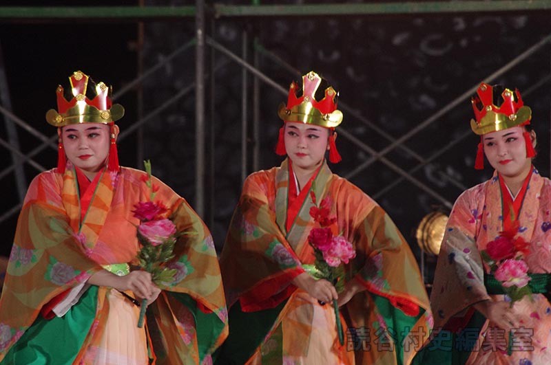 「宴」胡蝶の舞　稲嶺盛秀・末子琉舞道場（創作「進貢船」）