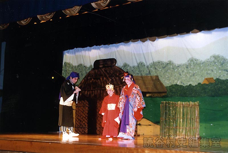 組踊「賢母三遷の巻」　古堅区（福祉センター）