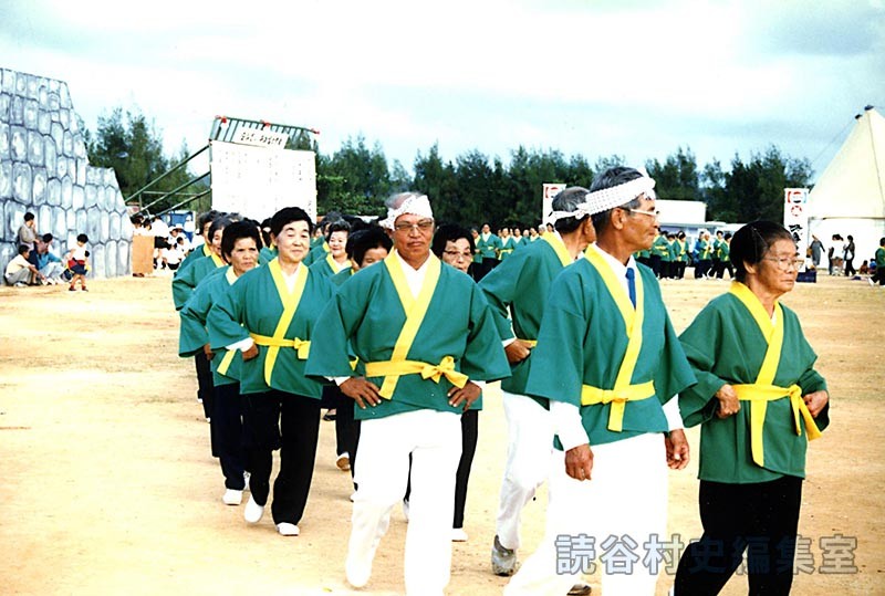 団体演技　老人会