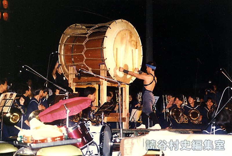 太鼓（創作「進貢船」）