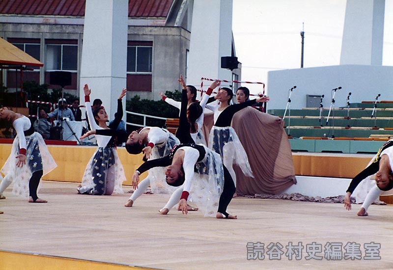 創作ダンス　読谷高校ダンス部