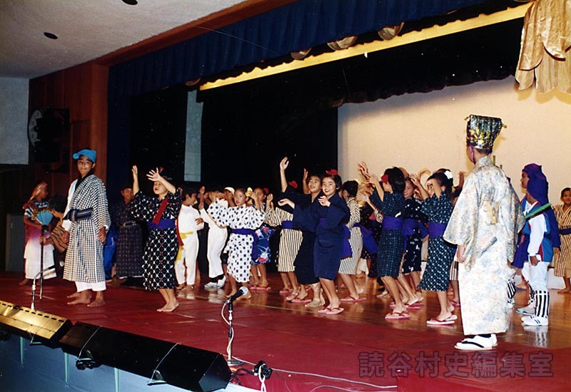 民話劇「首里城物語」　喜名小学校（福祉センター）