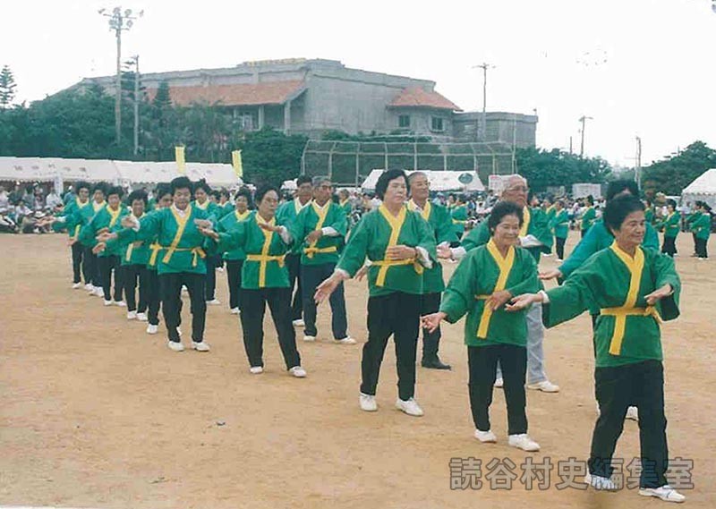 団体演技　老人会