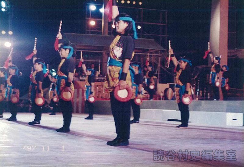 「宴」白龍の舞　喜名小学校PTA（創作「進貢船」）