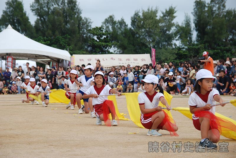 集団演技　村内小学校