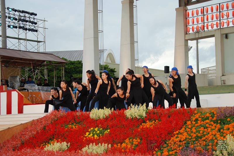 創作ダンス　読谷高校ダンス部