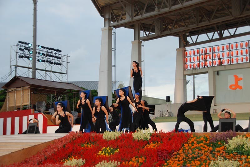 創作ダンス　読谷高校ダンス部